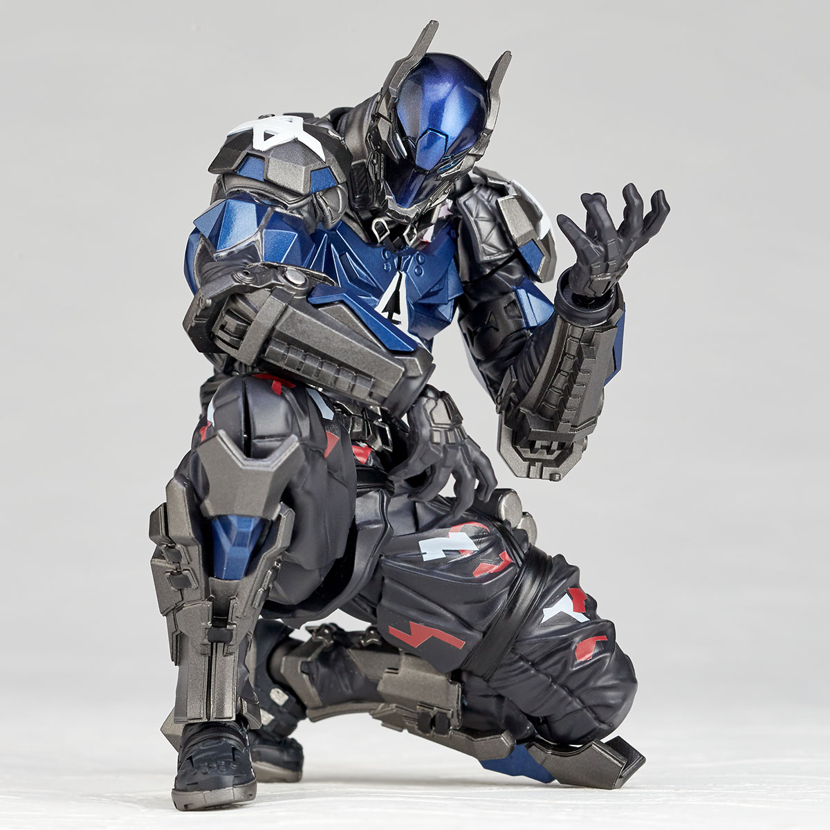 フィギュアコンプレックス アメイジング・ヤマグチ No.024 Arkham Knight(アーカムナイト) バットマン アーカム・ナイト 完成品 可動フィギュア 海洋堂