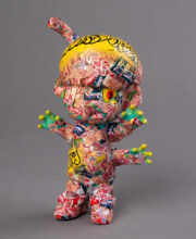 オークションNo.10「新世界秩序トミー君(わんだーといこんべんしょんver.)」OBBOGI