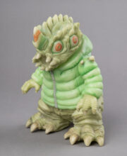 オークションNo.44「ヴォイドン-暗闇で光ります！-」 GYAROMI×かたやまひろし